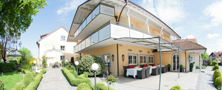Lodge Hirsch 1783 – Buyer Success